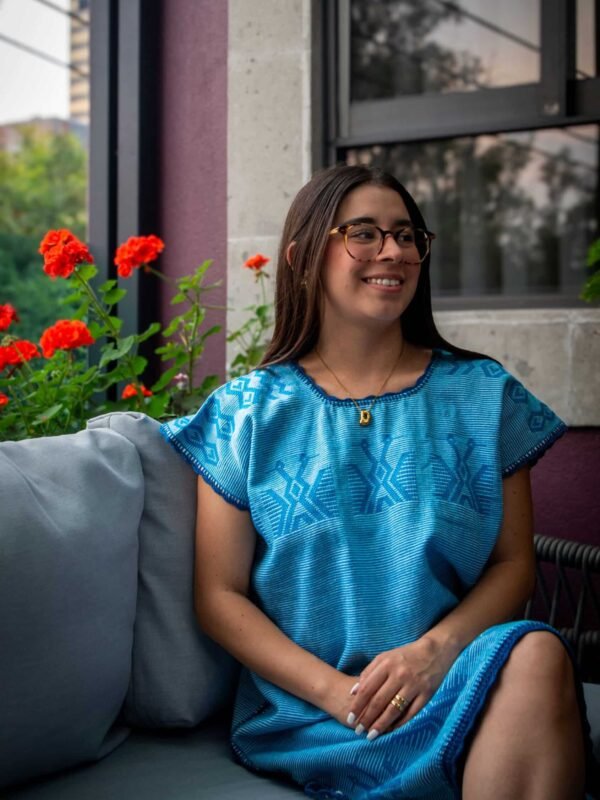 🌊 Huipil “Azul” – San Andrés Chicahuaxtla, Oaxaca