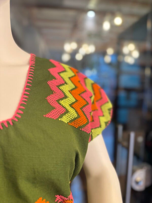 🌿 Huipil “Verde Milagro” – San Juan Colorado, Oaxaca