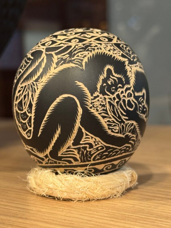 Salero de los Monos – Jícara Tallada y Pintada a Mano